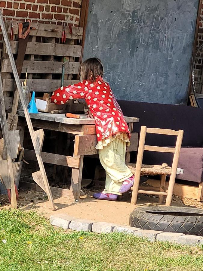 Slapen Tussen De Ezels In De Yurt Otel Aarschot Dış mekan fotoğraf