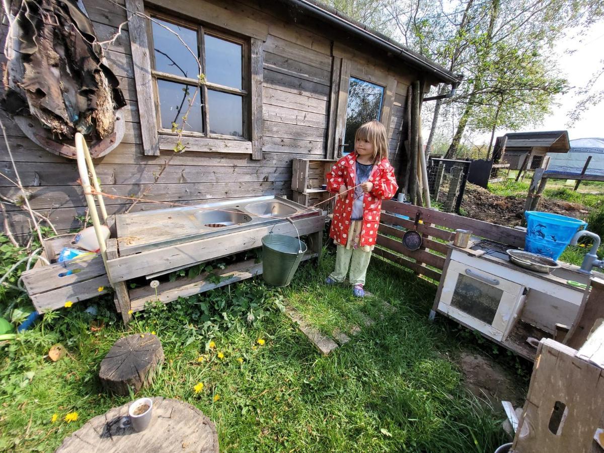 Slapen Tussen De Ezels In De Yurt Otel Aarschot Dış mekan fotoğraf